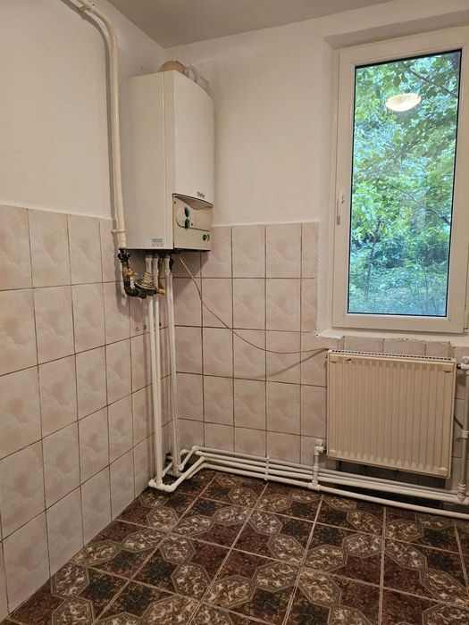 Apartament,decomandat,2 camere,Str.Mihai Eminescu!