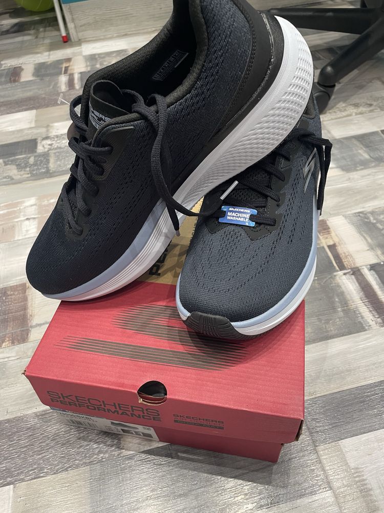 Маратонки Skechers