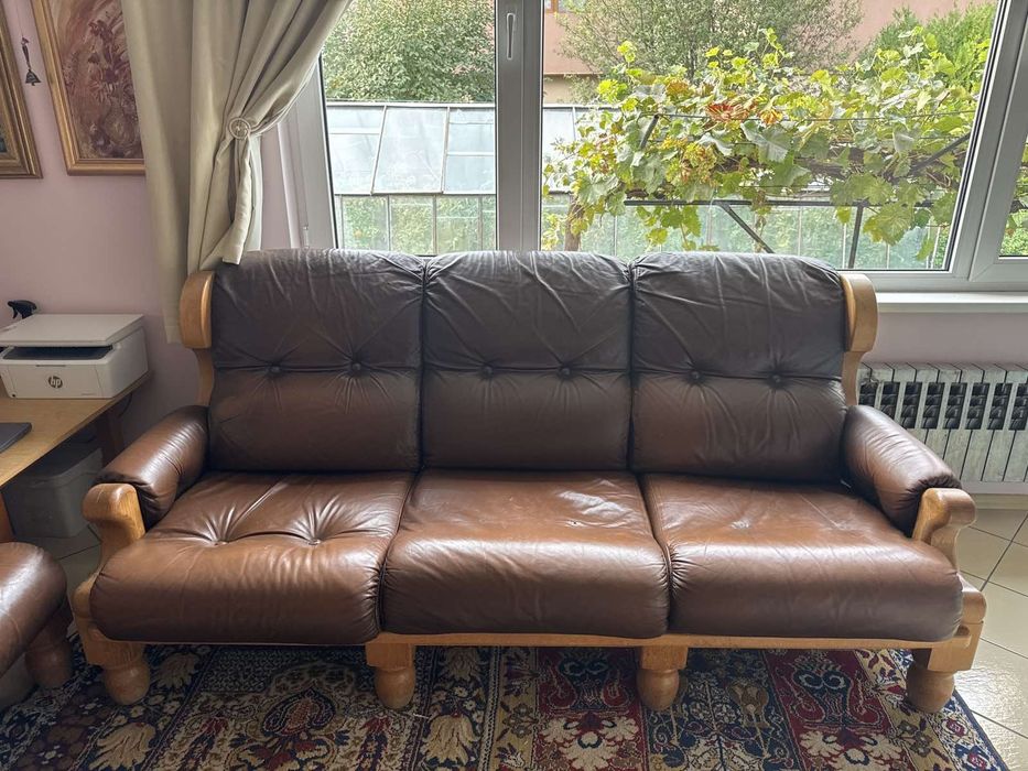 Винтидж мека мебел