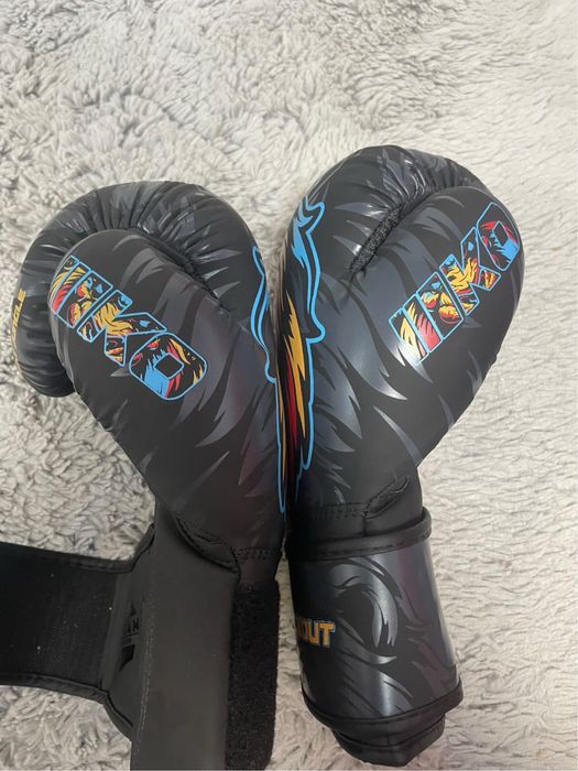 vand manusi knockout