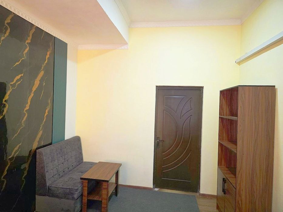 Сдаётся офисс с мебелью 250$