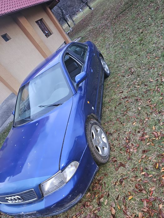 Audi a 4 pentru dezmembrat sau camp