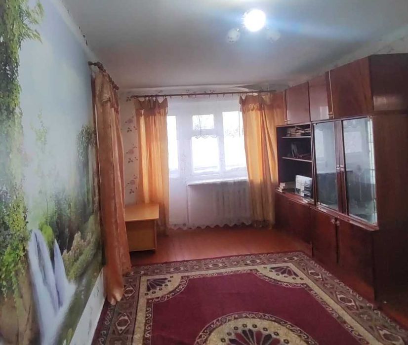 Продаю 3х комн. квартиру на кольце, 3 этаж на 2 микрорайоне.