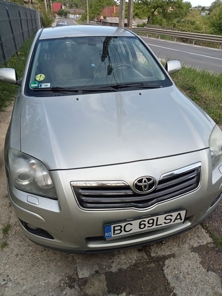 Toyota Avensis an 2006