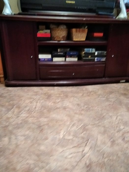 Тумбочка под телевизор