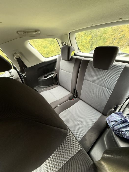 Vând Suzuki Grand Vitara 4x4 din 2007 motor 1.9 diesel in doua usi