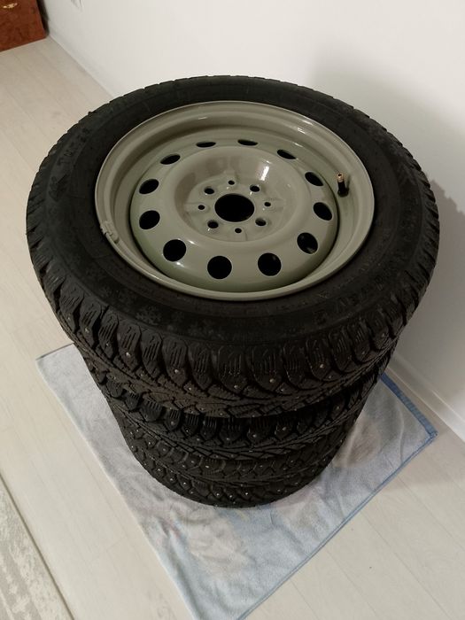 Шипованная резина R14 комплект