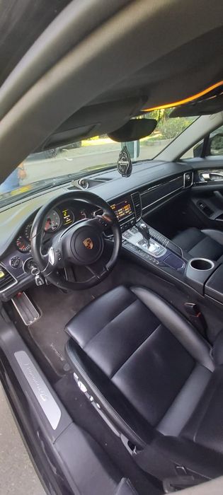 Porsche Panamera 4s