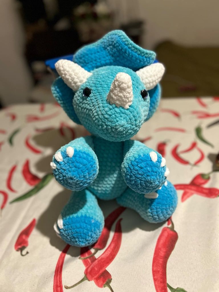 Плетени играчки амигуруми от плюшена прежда