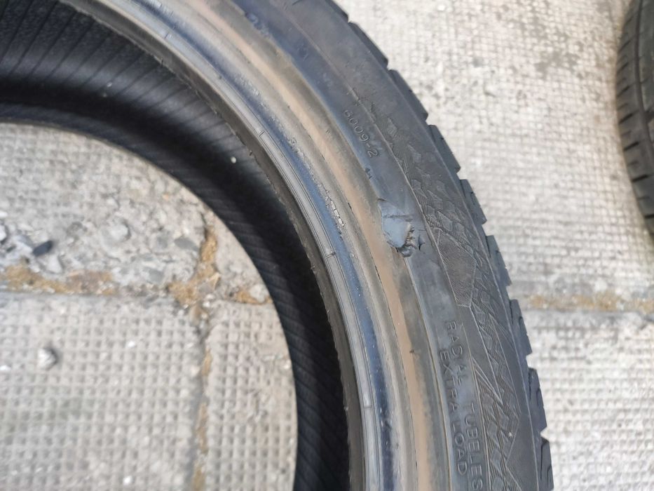 2бр Всесезонни Гуми 205 45 17 - Vredestein