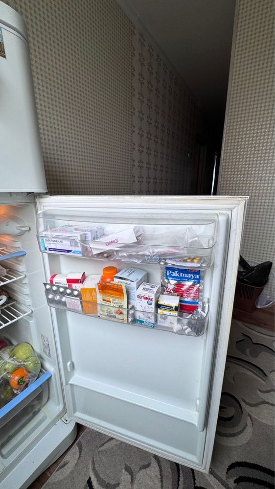 Продам холодильник