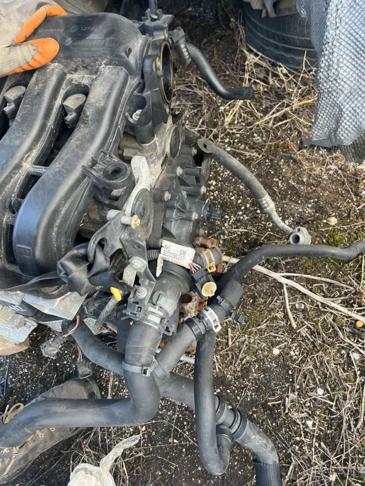 Двигател мотор бензин 1.6i Dacia Renault K4m p848 код затворен