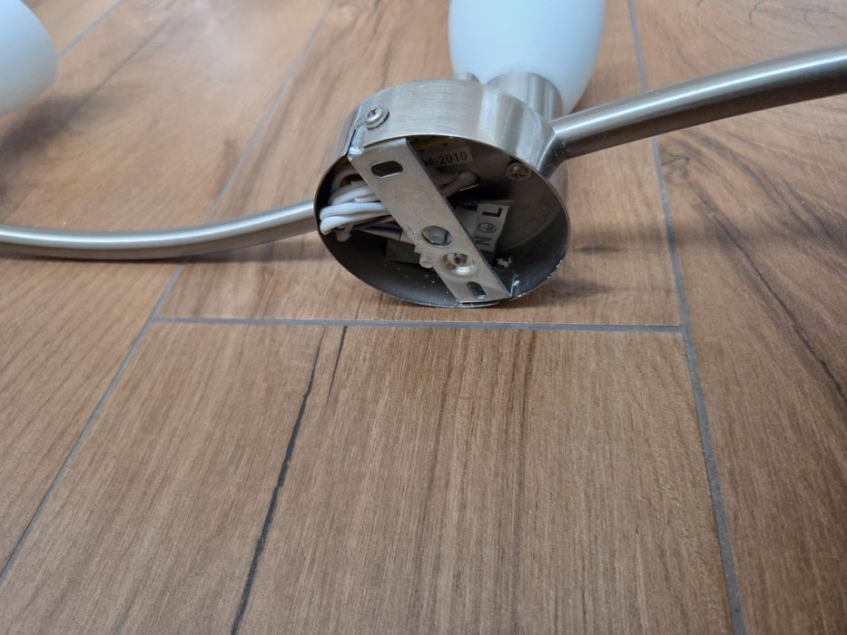 Осветително тяло за таван или стена в комплект с LED крушки Е14