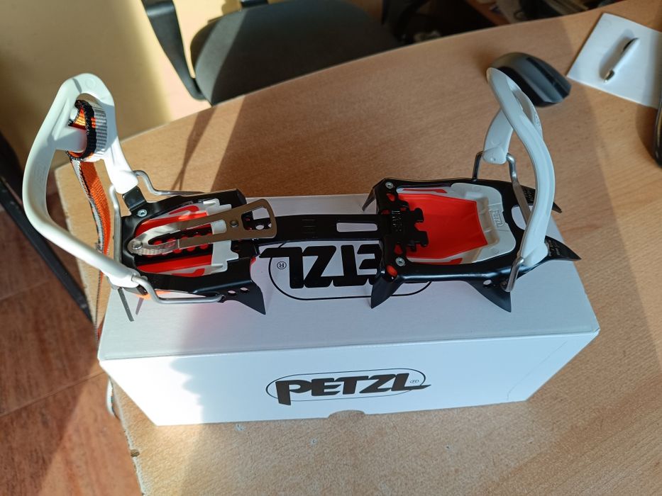 Универсални котки PETZL за всички видове обувки  модел -IRVIS FLEXLOCK