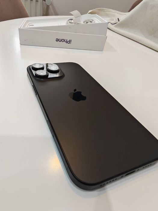 iPhone 16 Pro Max Black 256 gb
