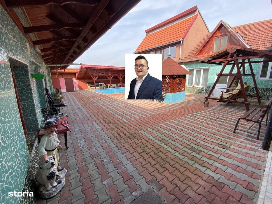 Iaz, Casa la Curete, 9 Camere, Teren 2892 Mp
