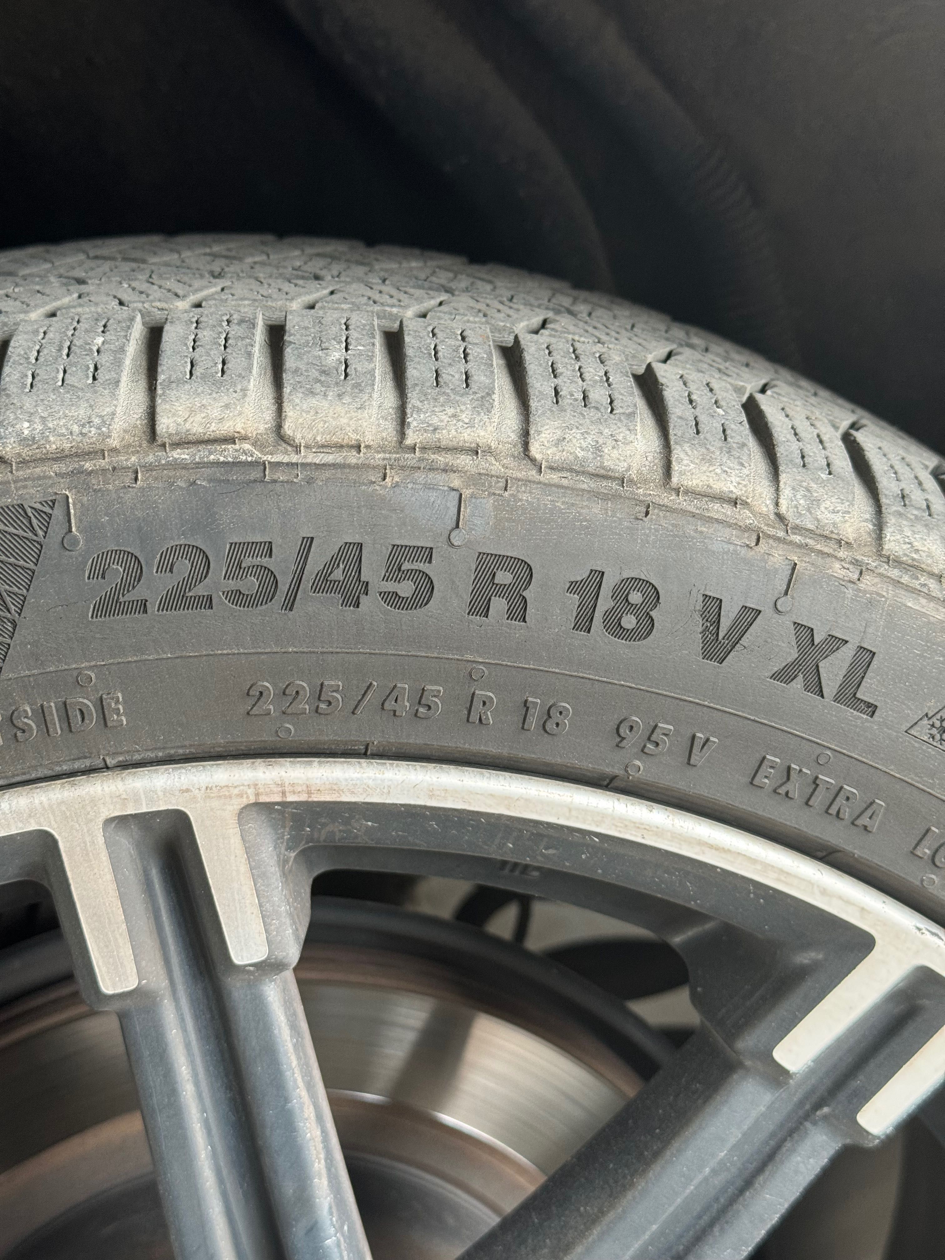 Чифт гуми Continental winter contact 225/45 r18