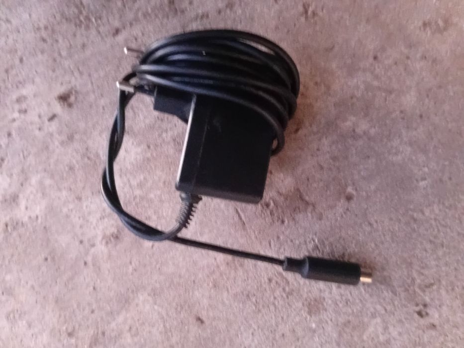 Aceatsta este o trotineta electrica xsd 100 e, prinde intre 15 si 20