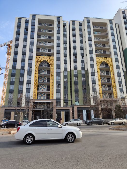 Продам квартиру в Ассалом Жомий от Голоден Хаус