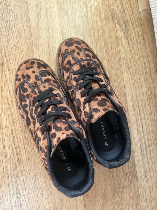 Елегантни кецове