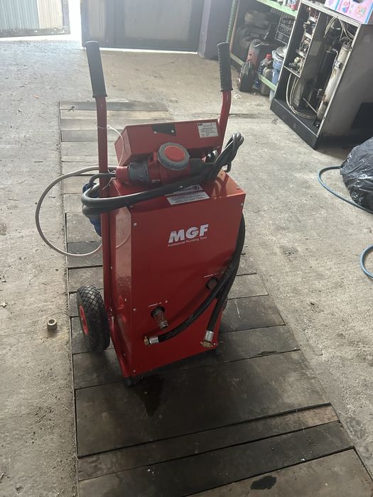 Pompa curățare  si testare instalatii termice