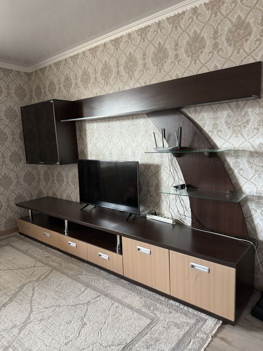 Продам стенку в гостиную