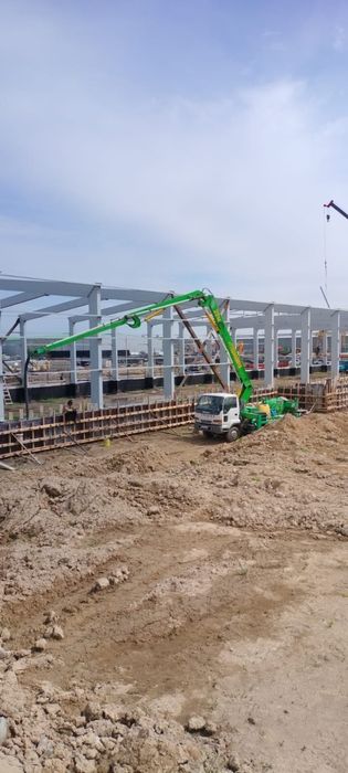 Бетононасос 15,16,20,28 метров, оплата любая, звонить заранее