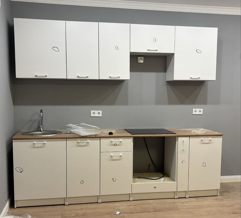 Продам кухонный гарнитур б/у в хорошем  состоянии