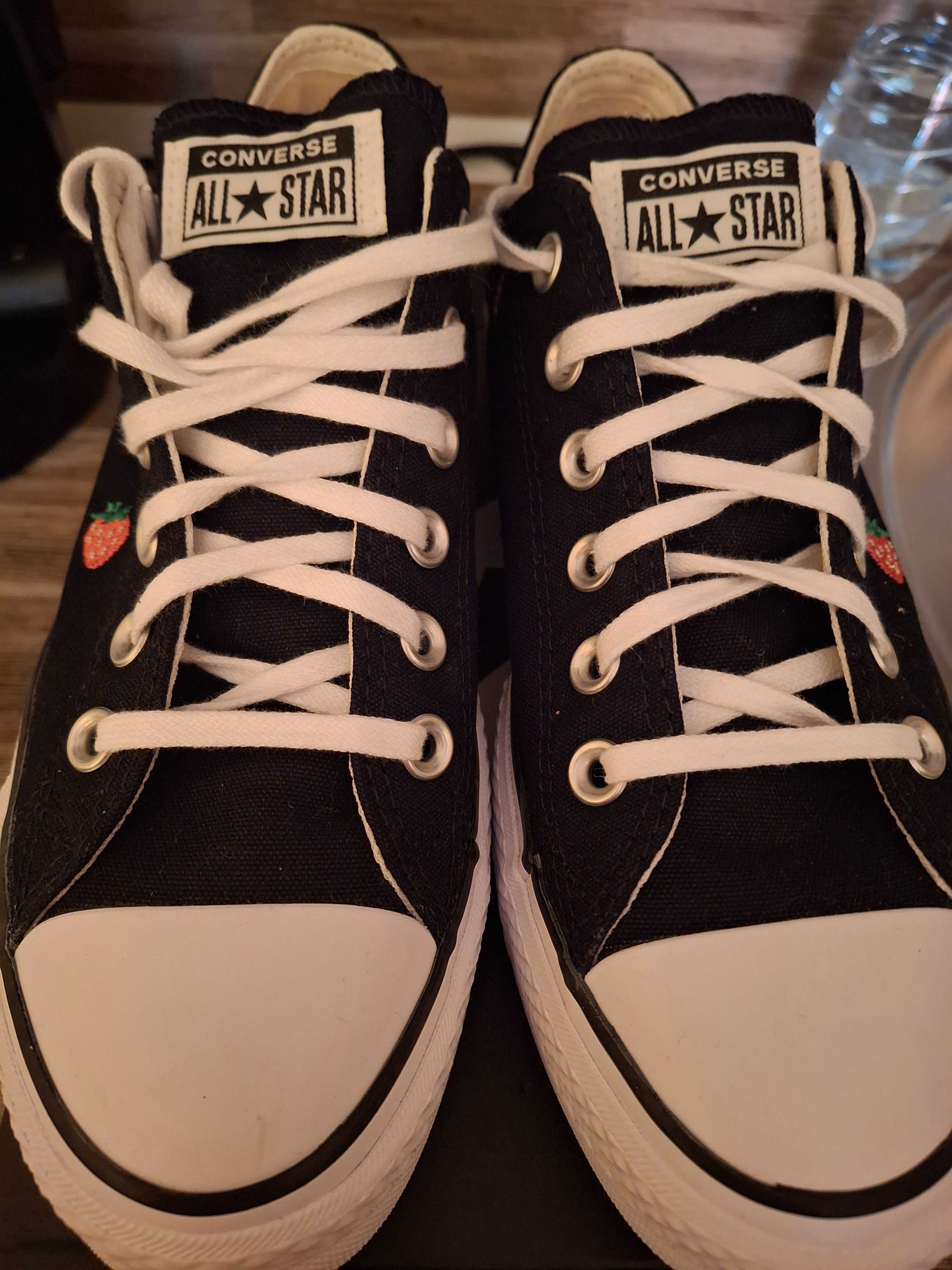 Дамски кецове Converse