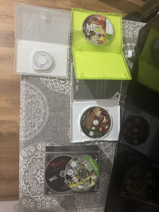 Vand jocuri de diferite console