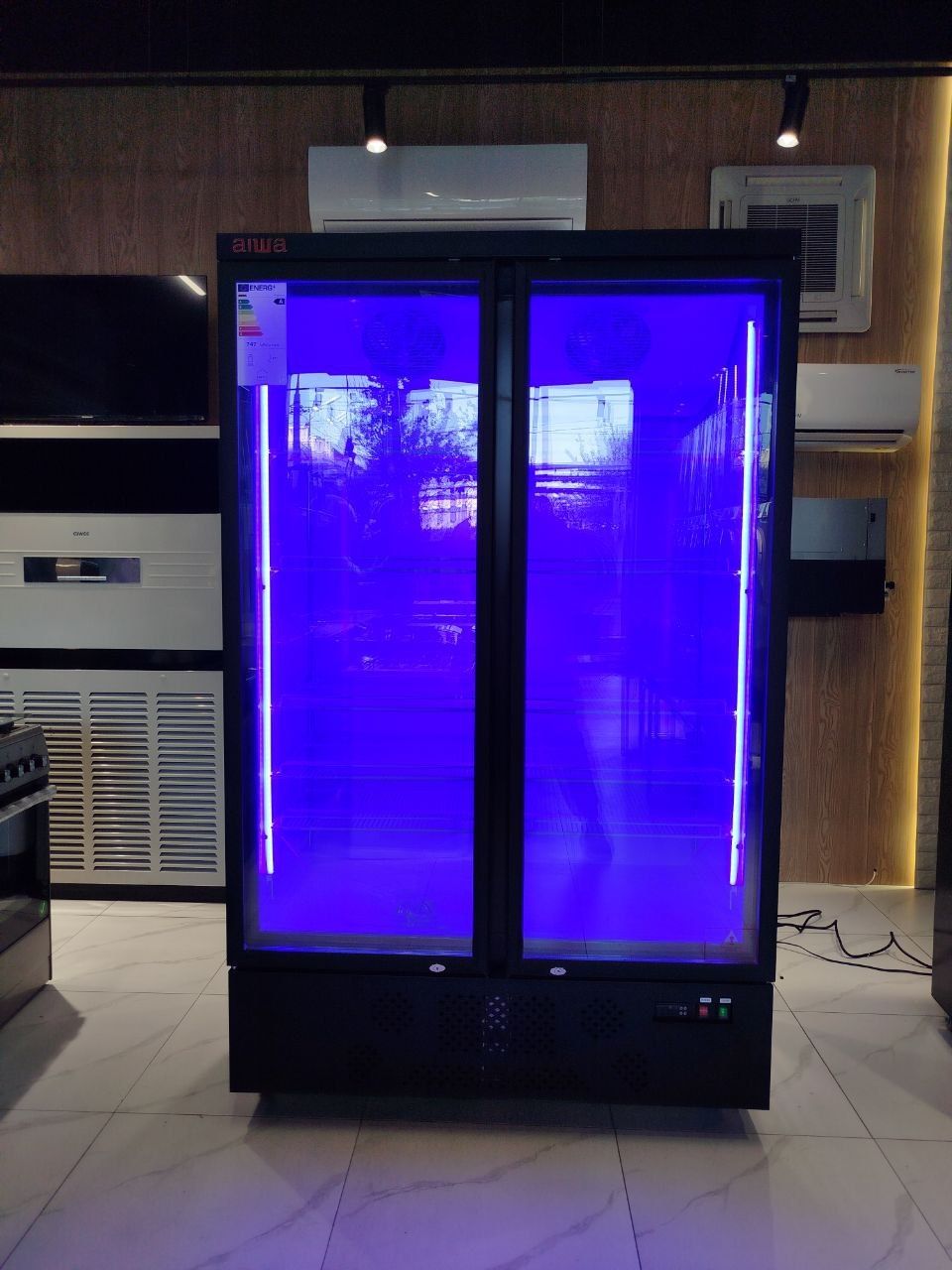 Витринная морозилка Aiwa 920L premium