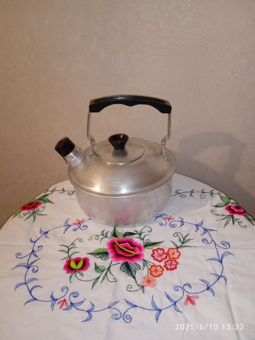 Чайник алюминиевый эпохи СССР.