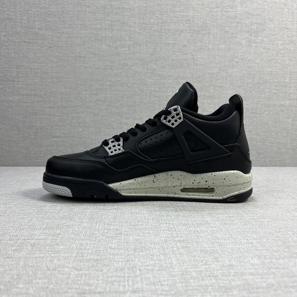 Air Jordan 4 Retro Black Oreo -41
