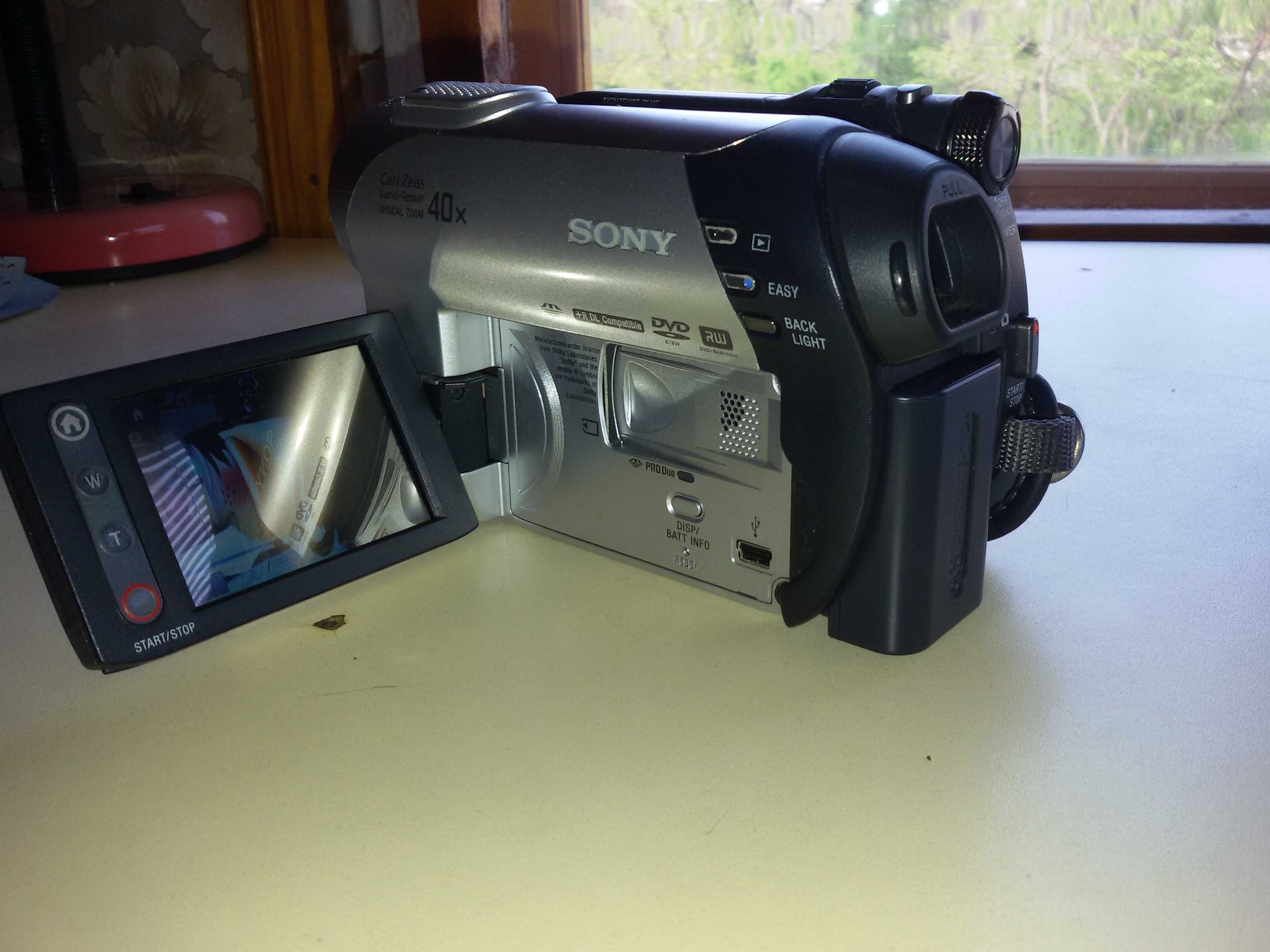 Видео камера SONY