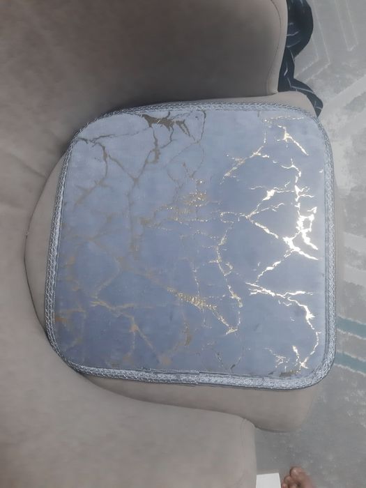 Сидушки на стул новые 3 шт