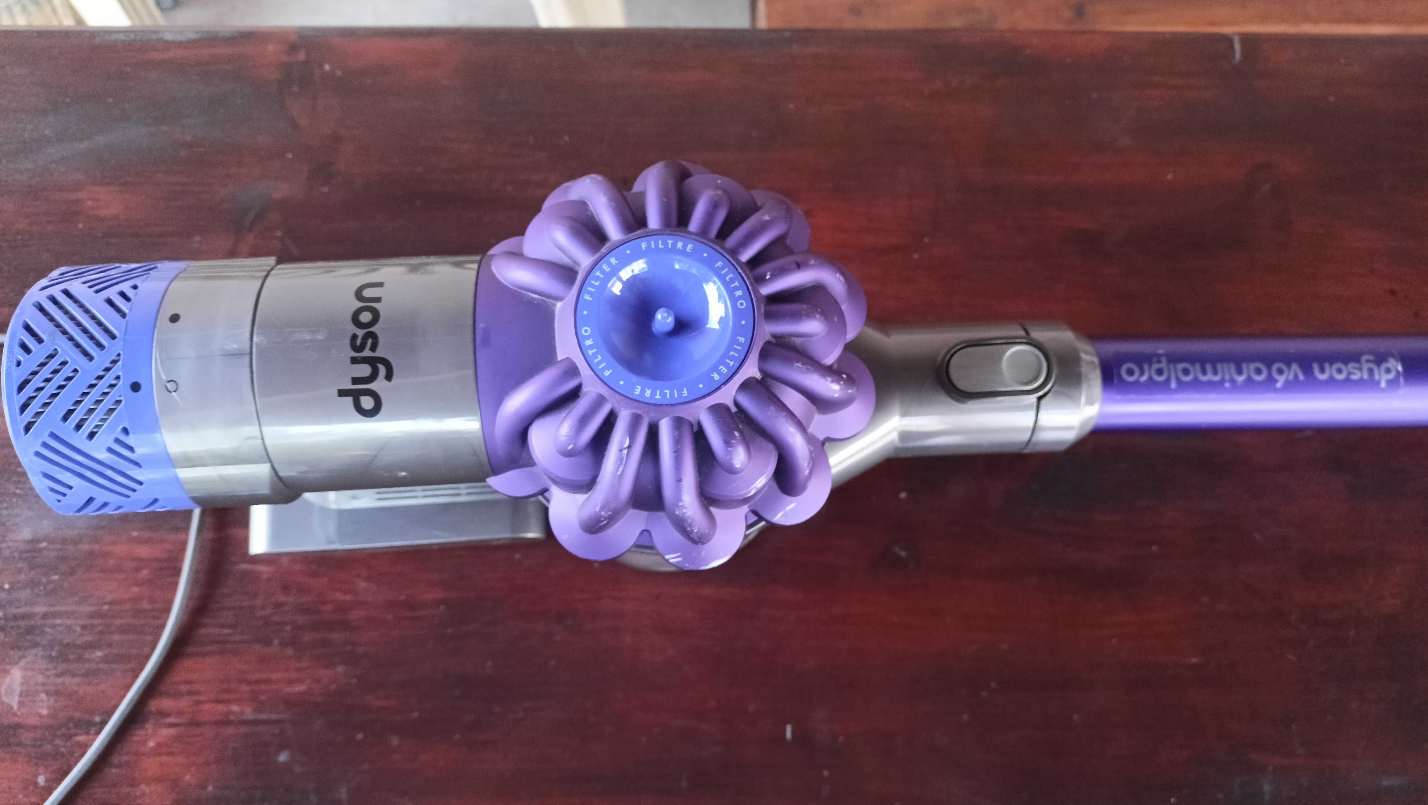 Dyson V6 Прахосмукачки