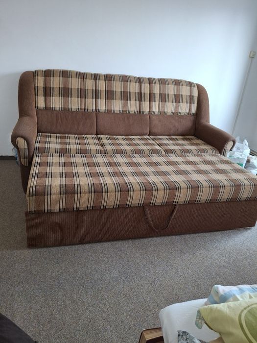 Sifonier-vitrina-canapea extensibila