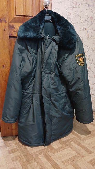 Продам бушлат зимний военный в хорошем состоянии