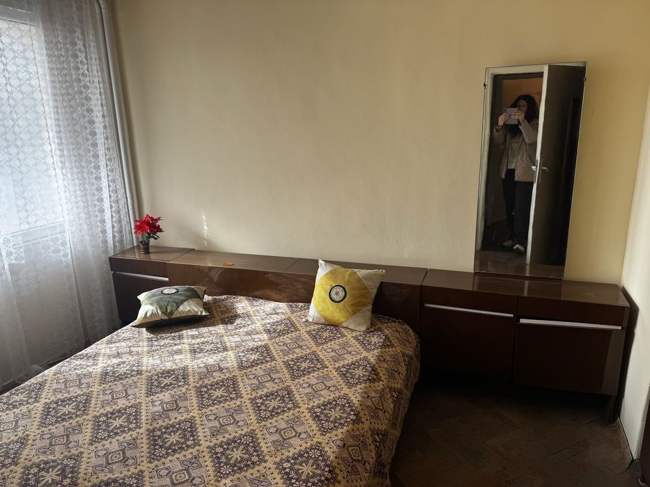 мебели на символични цени