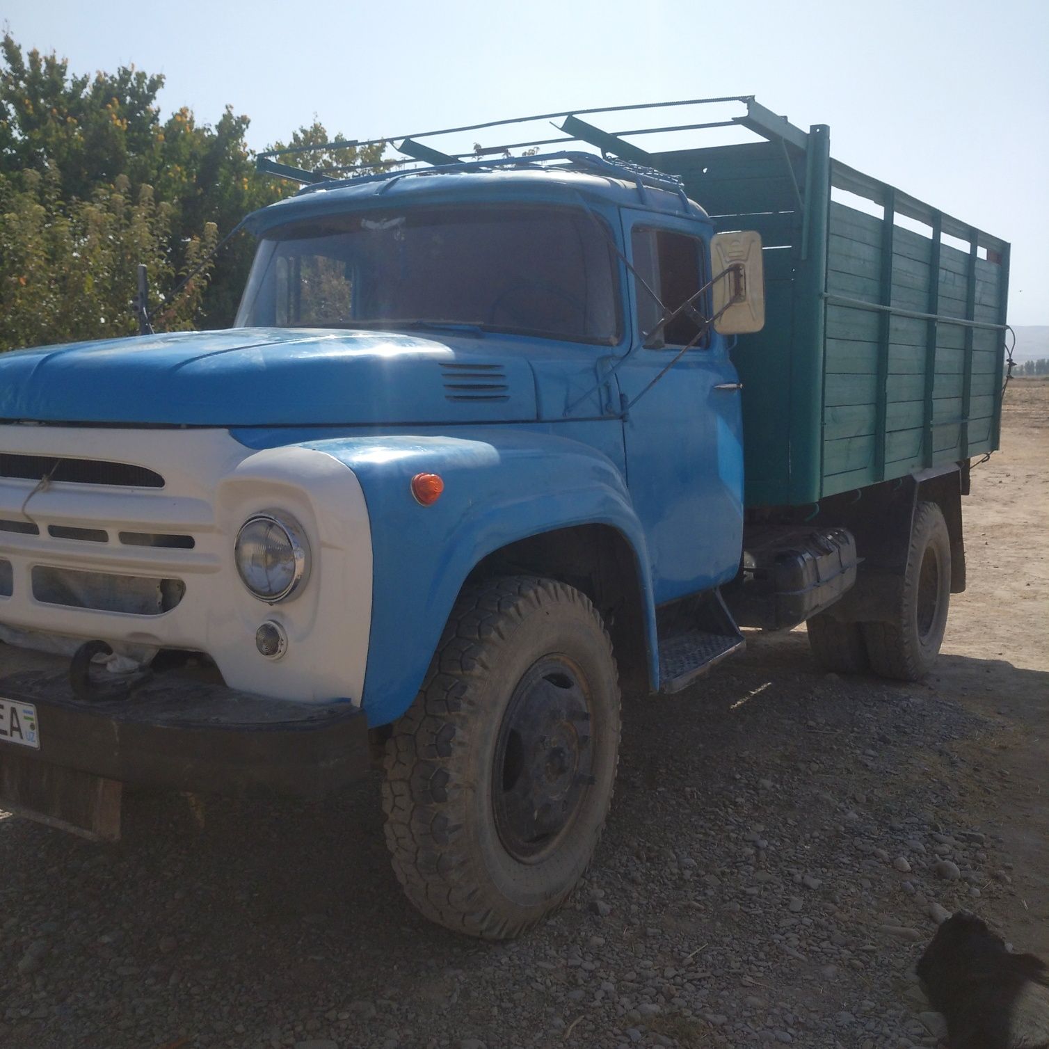 Zil 130 sotiladi