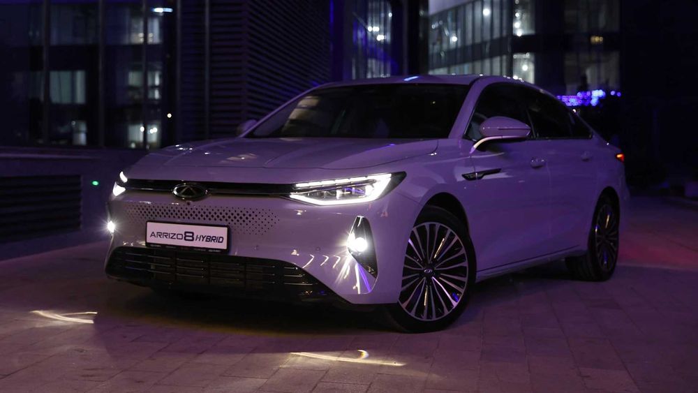 Arrizo 8 Hybrid янги бизнес седан
