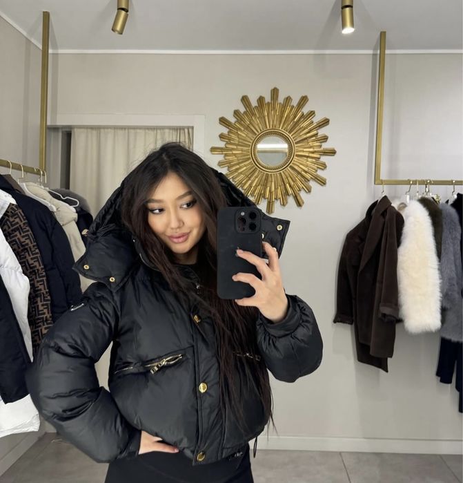 Вся верхняя одежда по 6000 отдаю, состояние отличное, без запаха