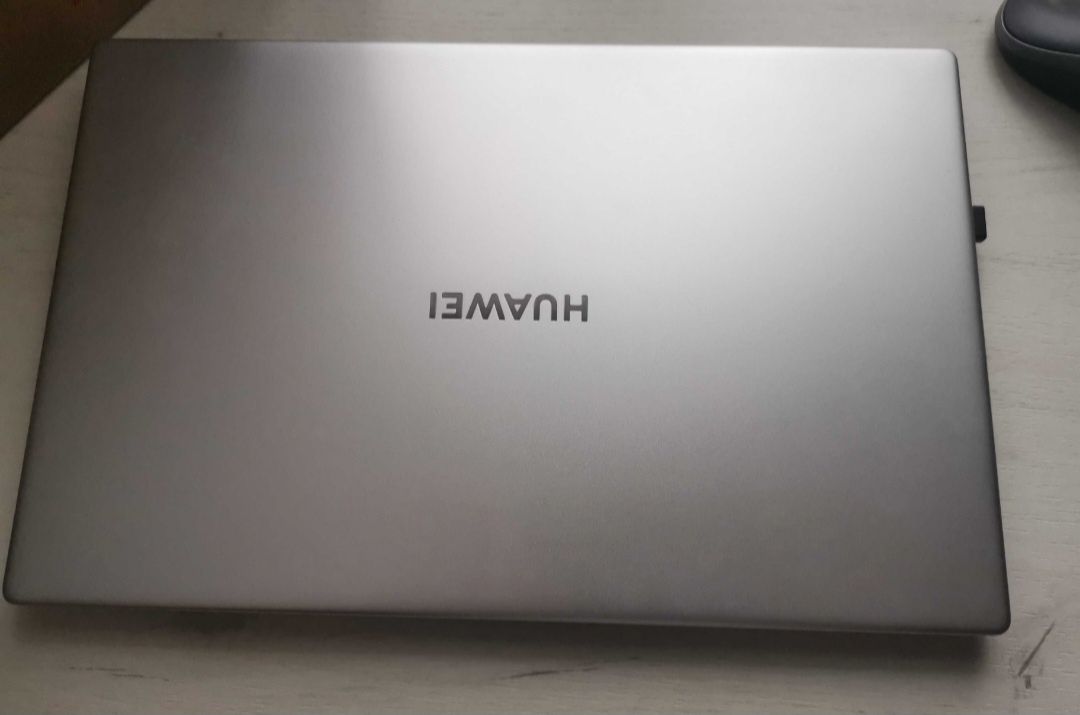 Huawei matebook D15 nou full box in garanție Windows 10 generația 10