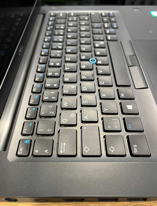 Ноутбук Dell Latitude 7490. Core i5 7300U - 2.6/3.5 GHz. 8/256 GB