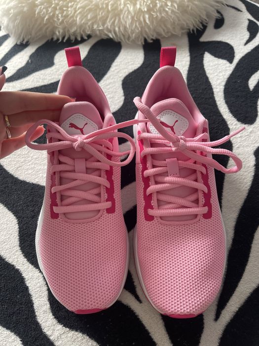 Adidasi Puma roz