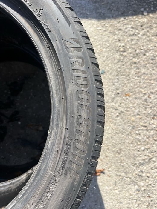 255/45/19 Brigestone с борд , dot 23 . Цена за двата броя .
