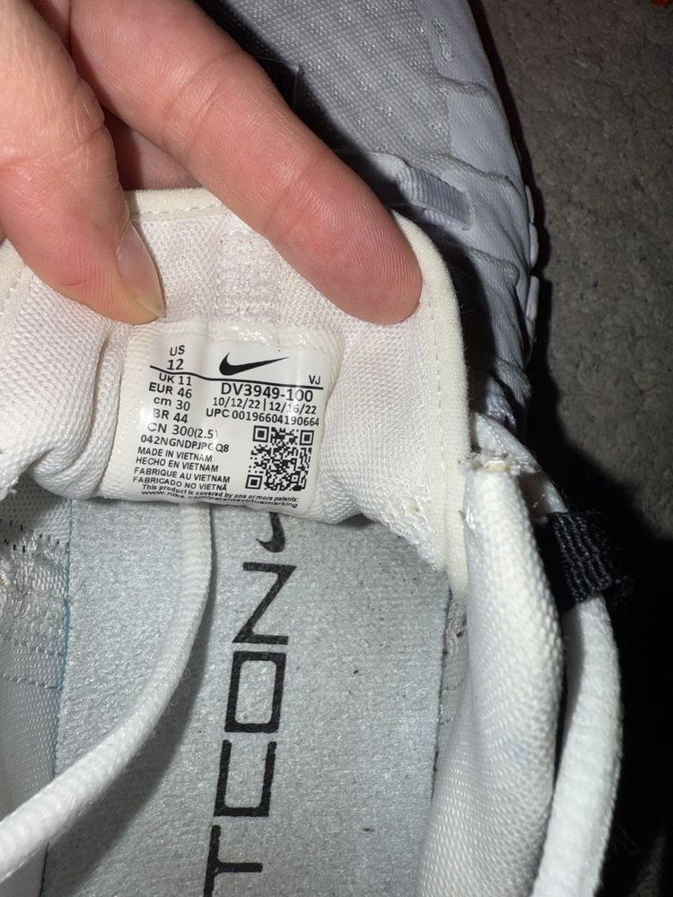 Nike маратонки 46