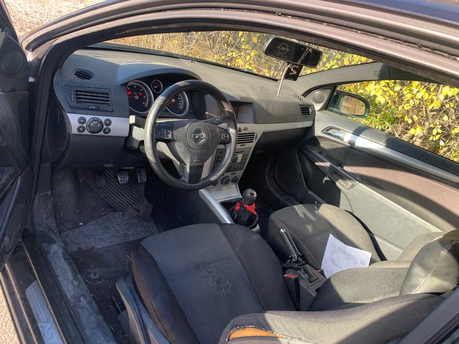 Opel Astra 1.7tdi gtc 2005г