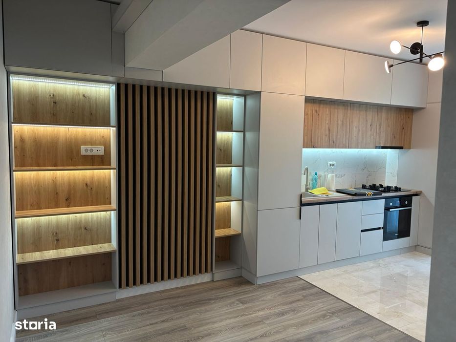 Prima închiriere apartament open-space - Royal Town