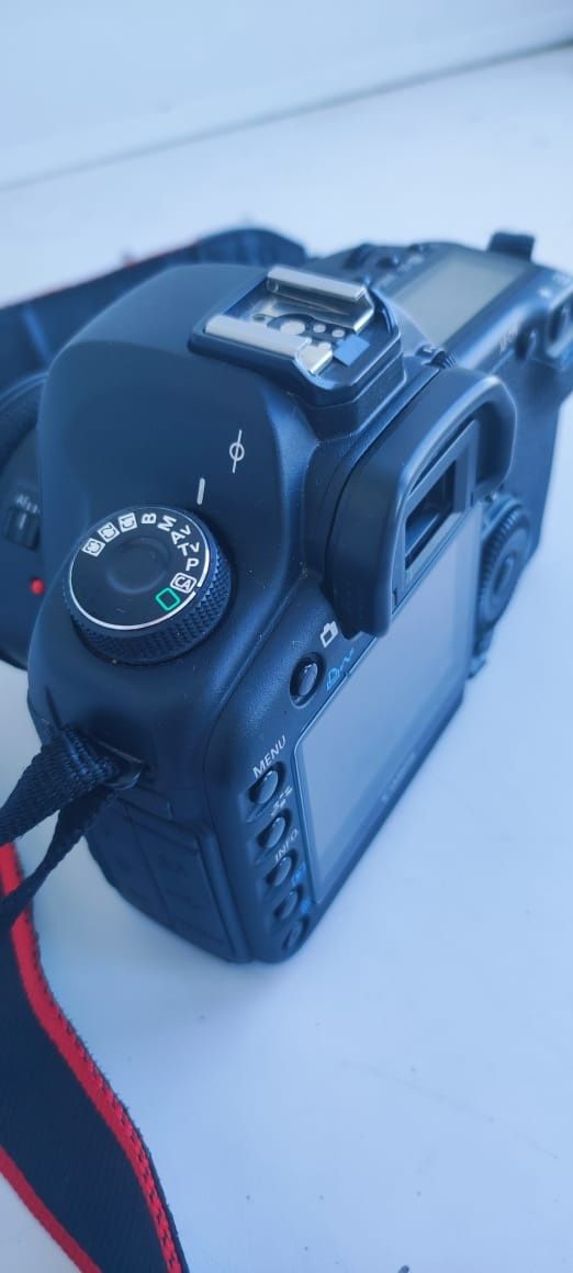 Продам фотоаппарат Canon 5D Markll+50mm 1.8